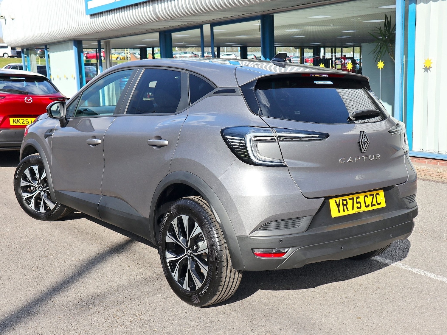 Used Renault Captur 2025 for sale - 78112673: Photo 2