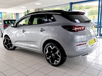 Used Vauxhall Grandland 2022 for sale - 76120489: Photo 2