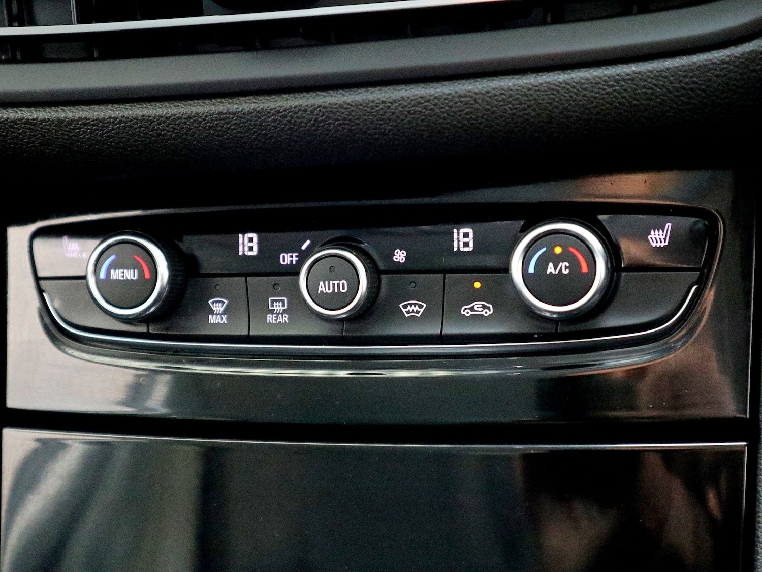 Used Vauxhall Grandland 2022 for sale - 76120489: Photo 33