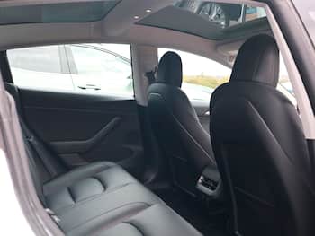 Used Tesla Model 3 2023 for sale - 79740109: Photo