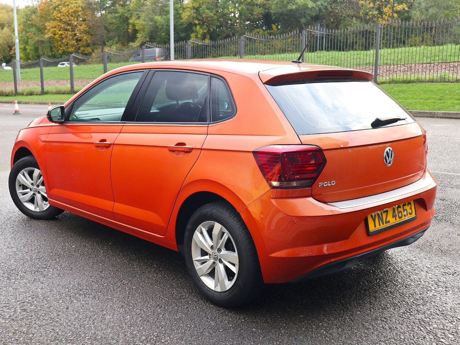 Used Volkswagen Polo 2019 for sale - 76325062: Photo 2