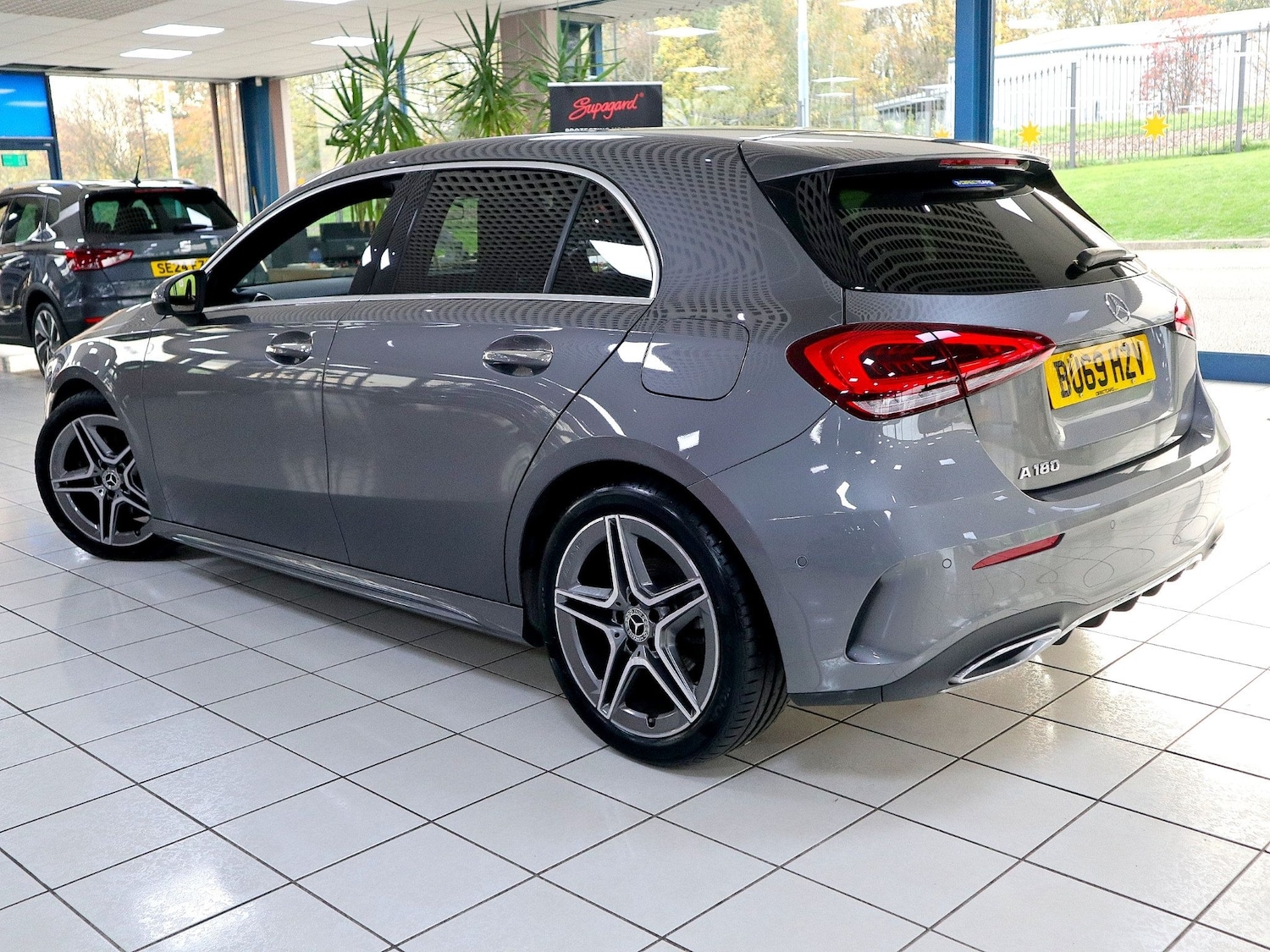 Used Mercedes-Benz A-Class 2019 for sale - 76225454: Photo 2