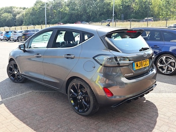 Used Ford Fiesta 2018 for sale - 79198778: Photo