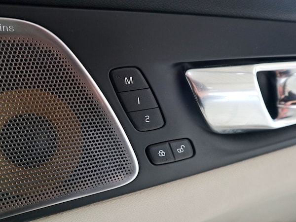 Used Volvo XC60 2020 for sale - 74677946: Photo 30