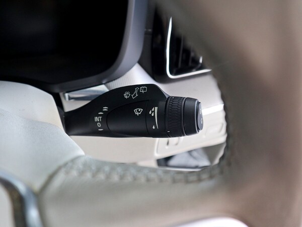 Used Volvo XC60 2020 for sale - 74677946: Photo 35