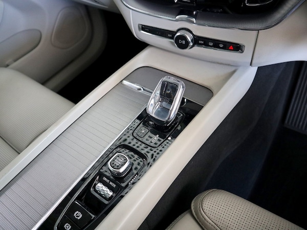 Used Volvo XC60 2020 for sale - 74677946: Photo 36