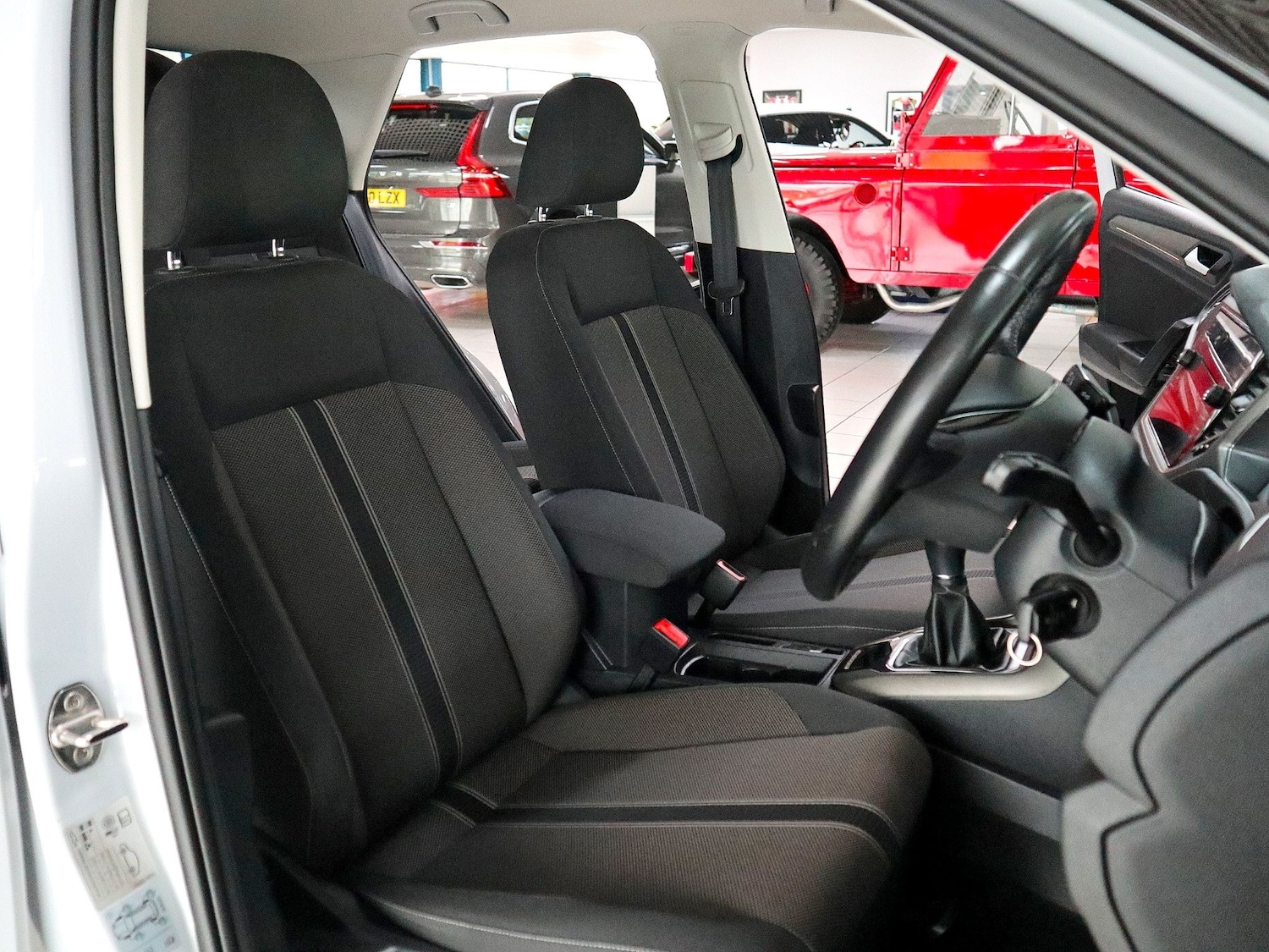 Used Volkswagen T-Roc 2020 for sale - 76082893: Photo 14