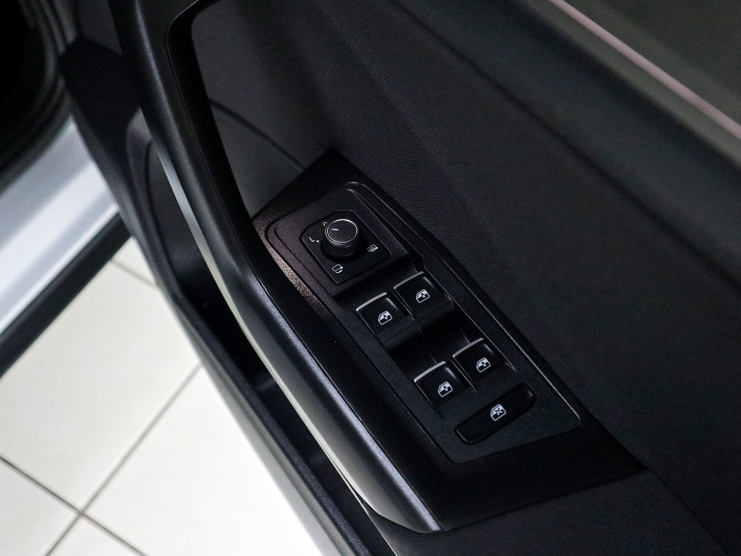 Used Volkswagen T-Roc 2020 for sale - 76082893: Photo 23