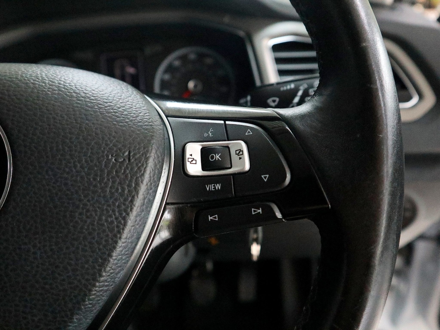 Used Volkswagen T-Roc 2020 for sale - 76082893: Photo 25