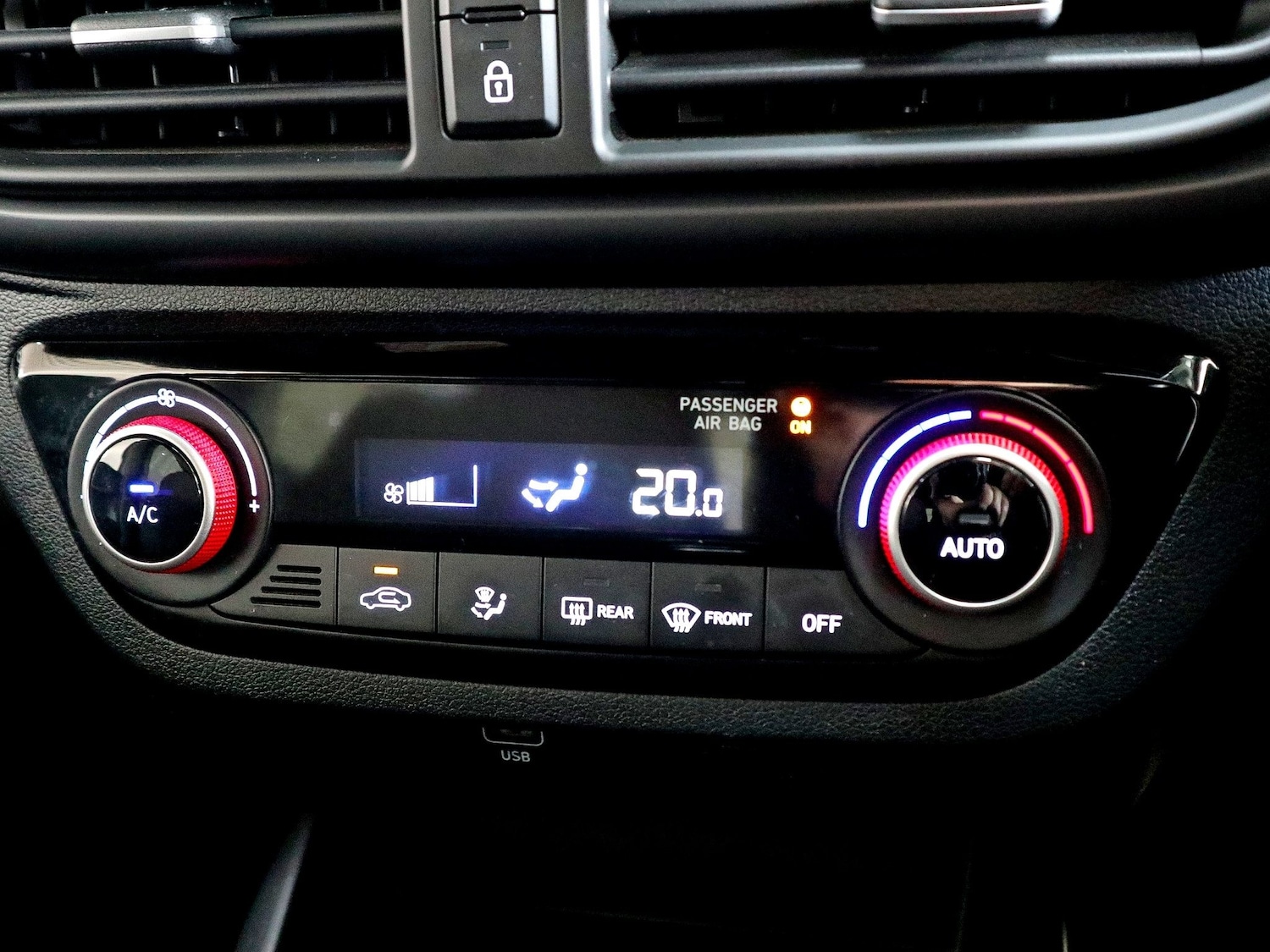 Used Hyundai i10 2022 for sale - 76258076: Photo 34