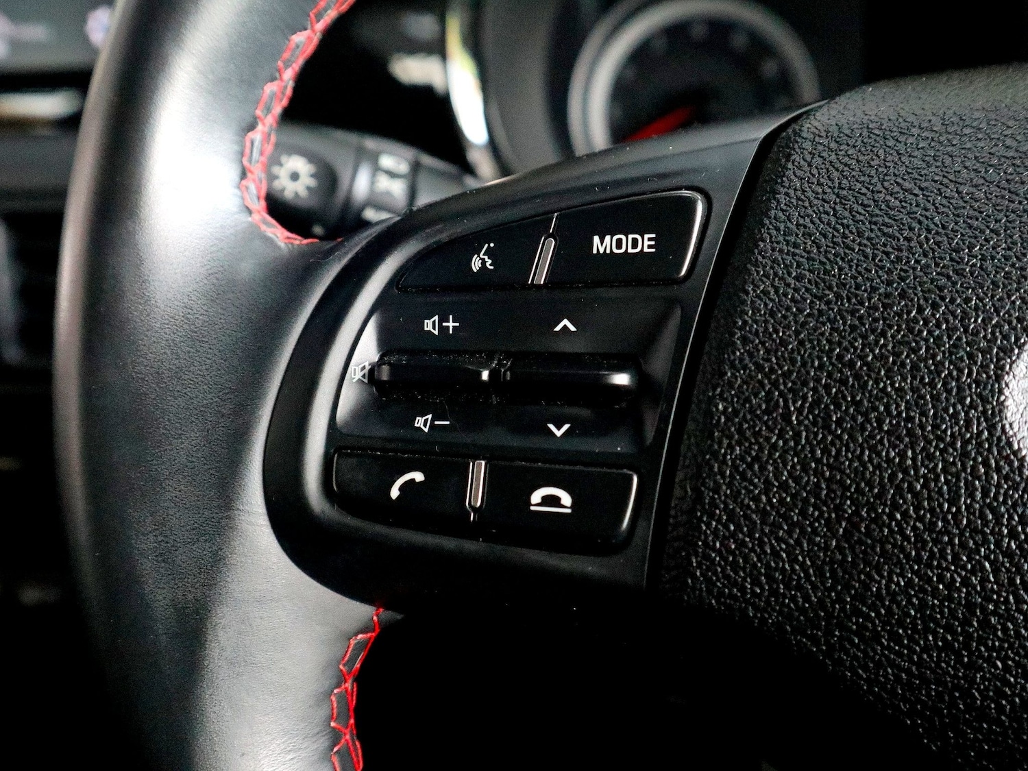 Used Hyundai i10 2022 for sale - 76258076: Photo 36