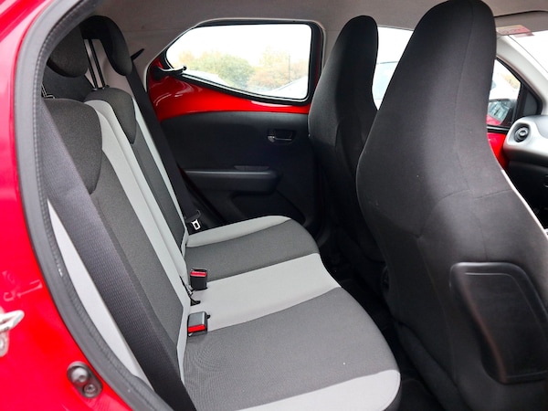 Used Toyota AYGO 2017 for sale - 76307915: Photo 4