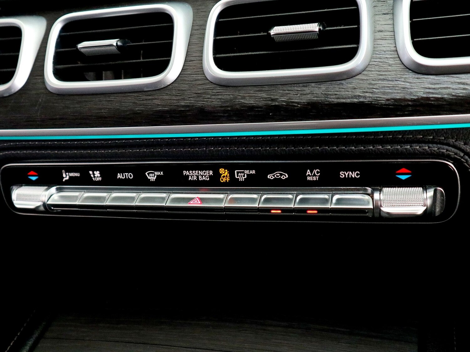 Used Mercedes-Benz GL Class 2019 for sale - 75938977: Photo 42