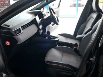 Used Renault Clio 2024 for sale - 74179357: Photo