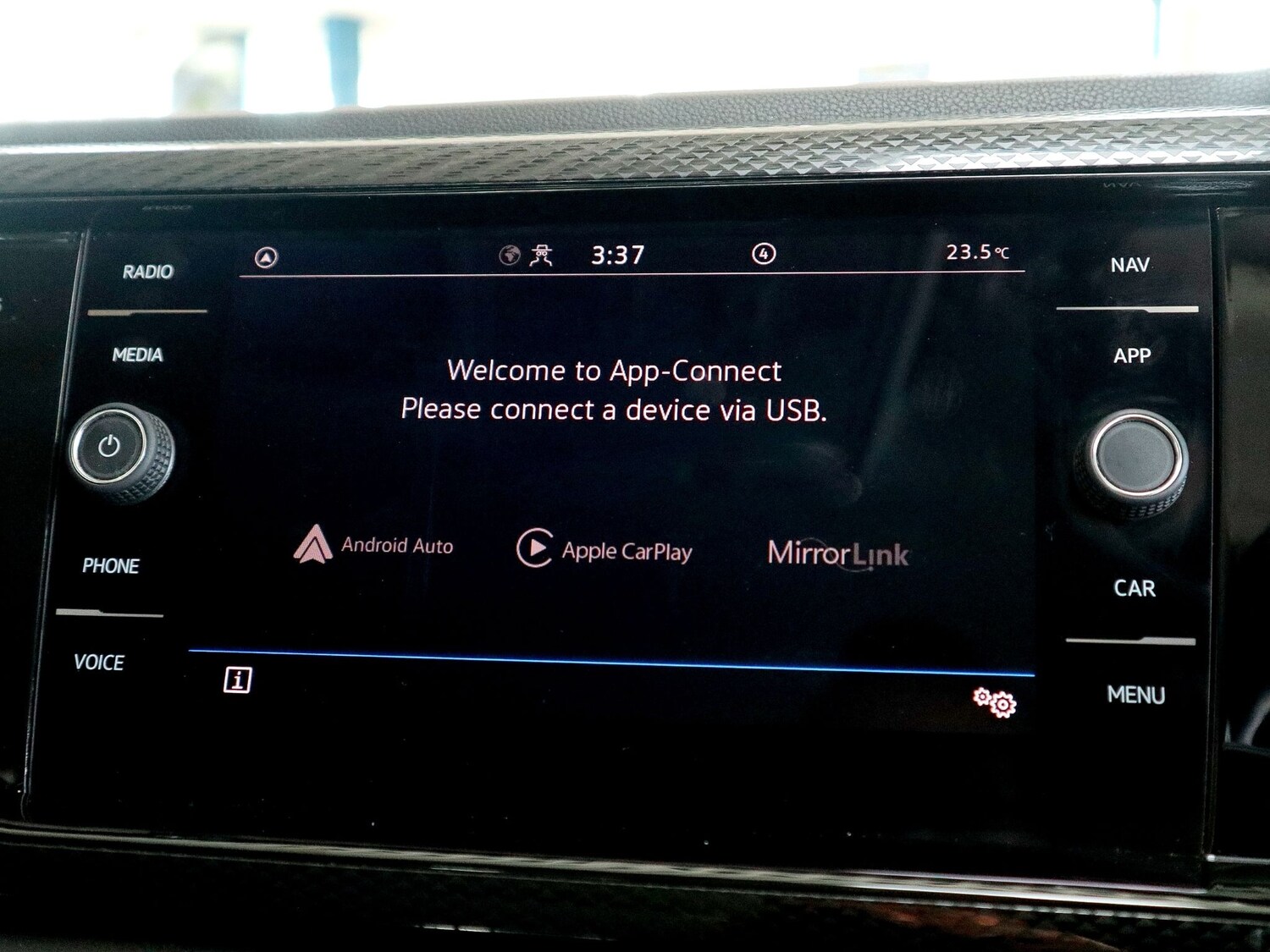 Used Volkswagen Polo 2023 for sale - 75668360: Photo 32