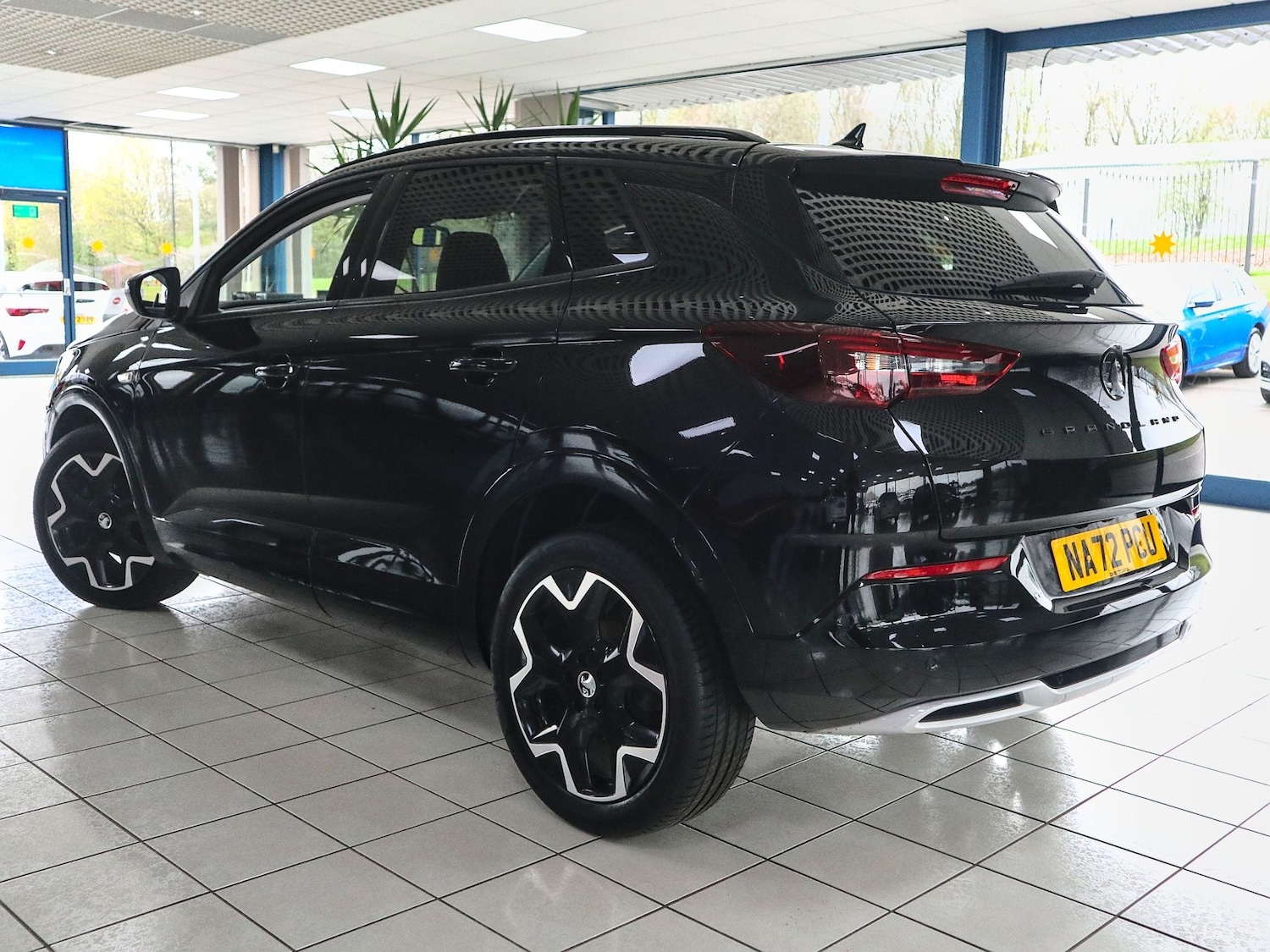 Used Vauxhall Grandland 2022 for sale - 78098956: Photo 2