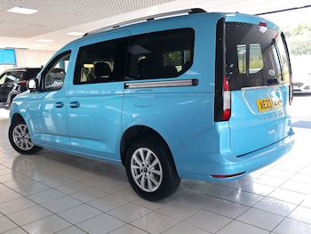 Used Ford Grand Tourneo Connect 2023 for sale - 78998107: Photo