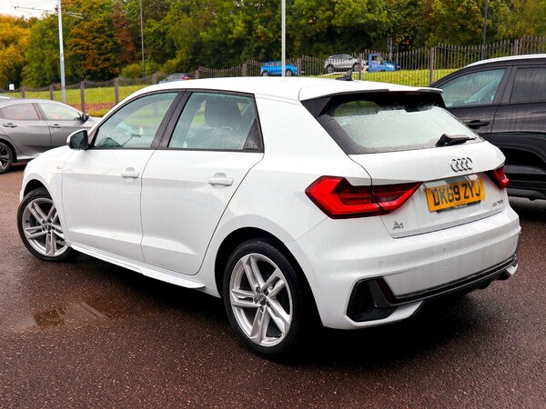 Used Audi A1 2019 for sale - 76000435: Photo 2