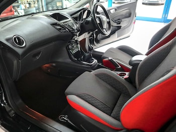 Used Ford Fiesta 2015 for sale - 77837227: Photo