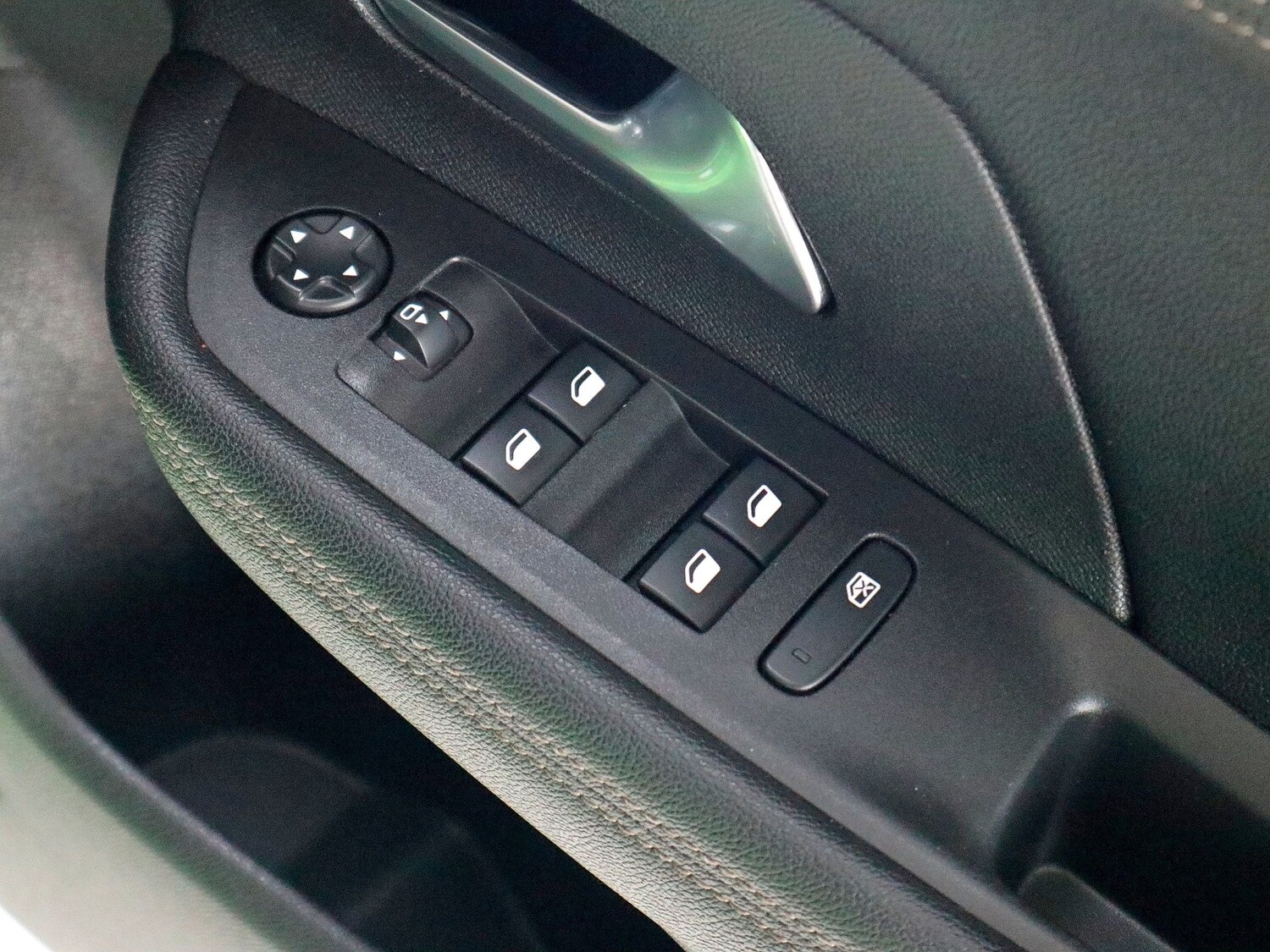 Used Vauxhall Mokka 2023 for sale - 76455593: Photo 24