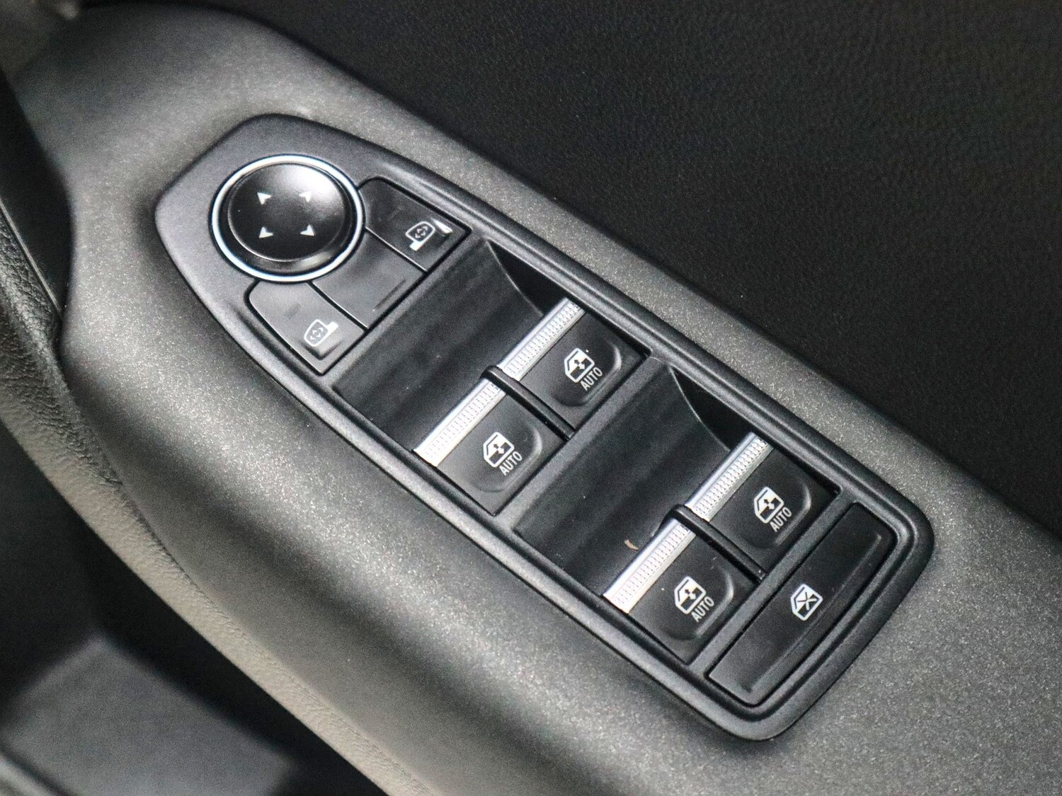 Used Renault Captur 2025 for sale - 77508770: Photo 23