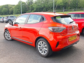 Used Renault Clio 2025 for sale - 78674444: Photo