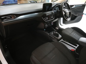 Used Ford Focus 2021 for sale - 74179451: Photo