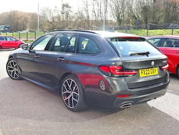 Used BMW 5 Series 2022 for sale - 77837230: Photo