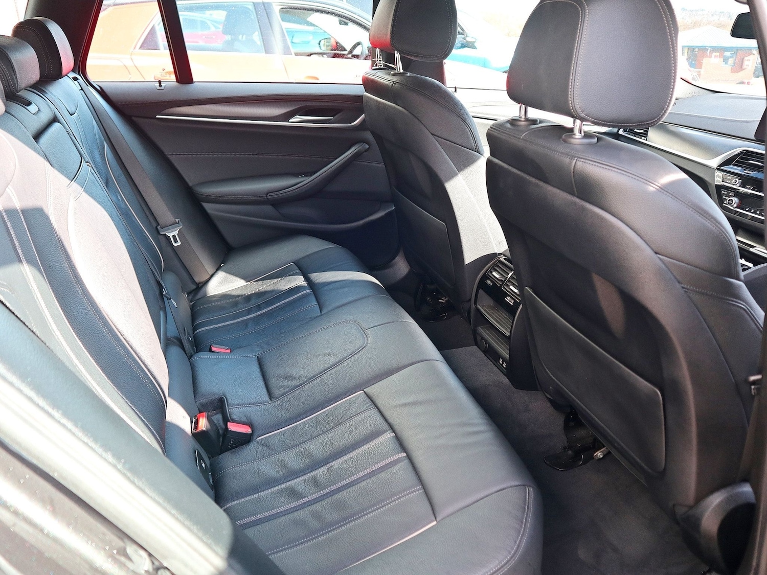 Used BMW 5 Series 2022 for sale - 77837230: Photo 4