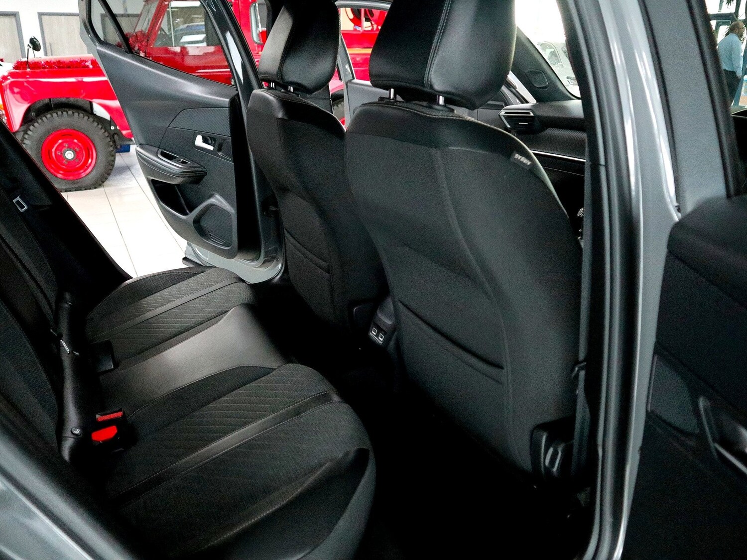 Used Peugeot 2008 2024 for sale - 76627526: Photo 18