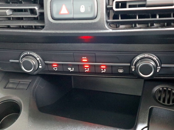 Used Vauxhall Combo Life 2020 for sale - 75656336: Photo 32