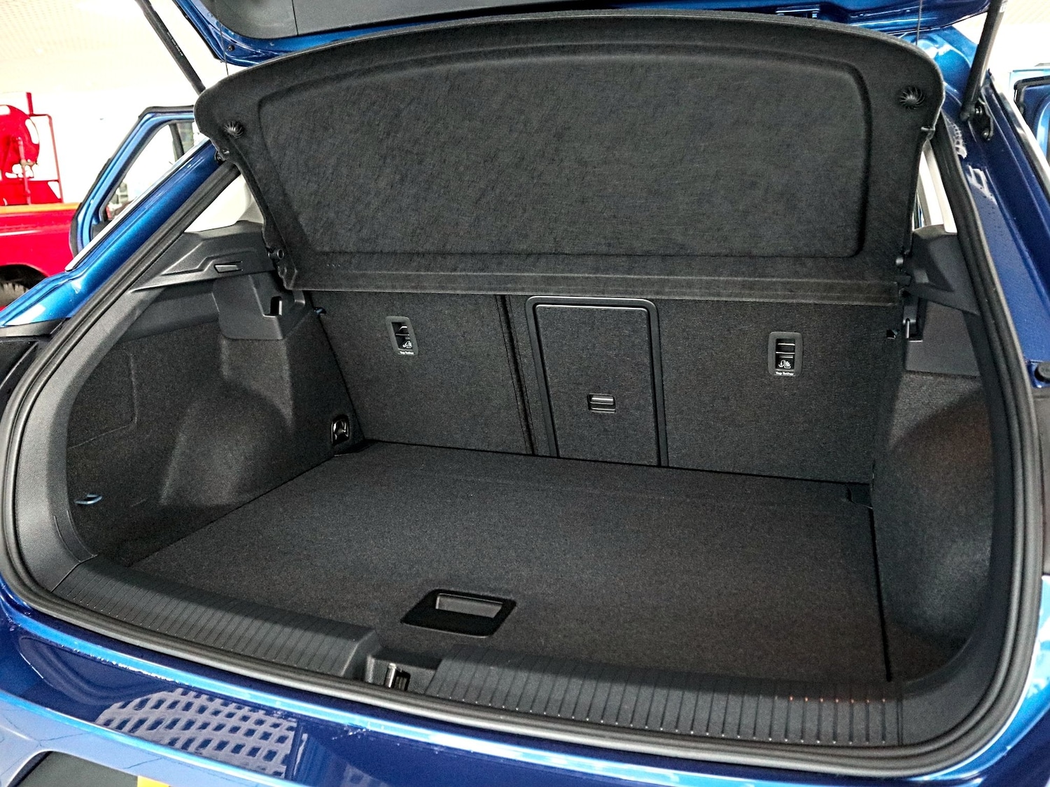 Used Volkswagen T-Roc 2024 for sale - 77228380: Photo 19