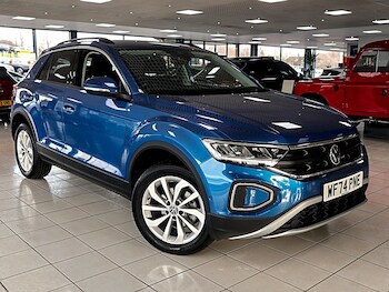 Used Volkswagen T-Roc 2024 for sale - 77228380: Photo