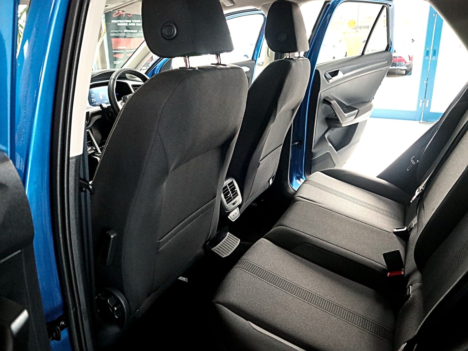 Used Volkswagen T-Roc 2024 for sale - 77228380: Photo 20