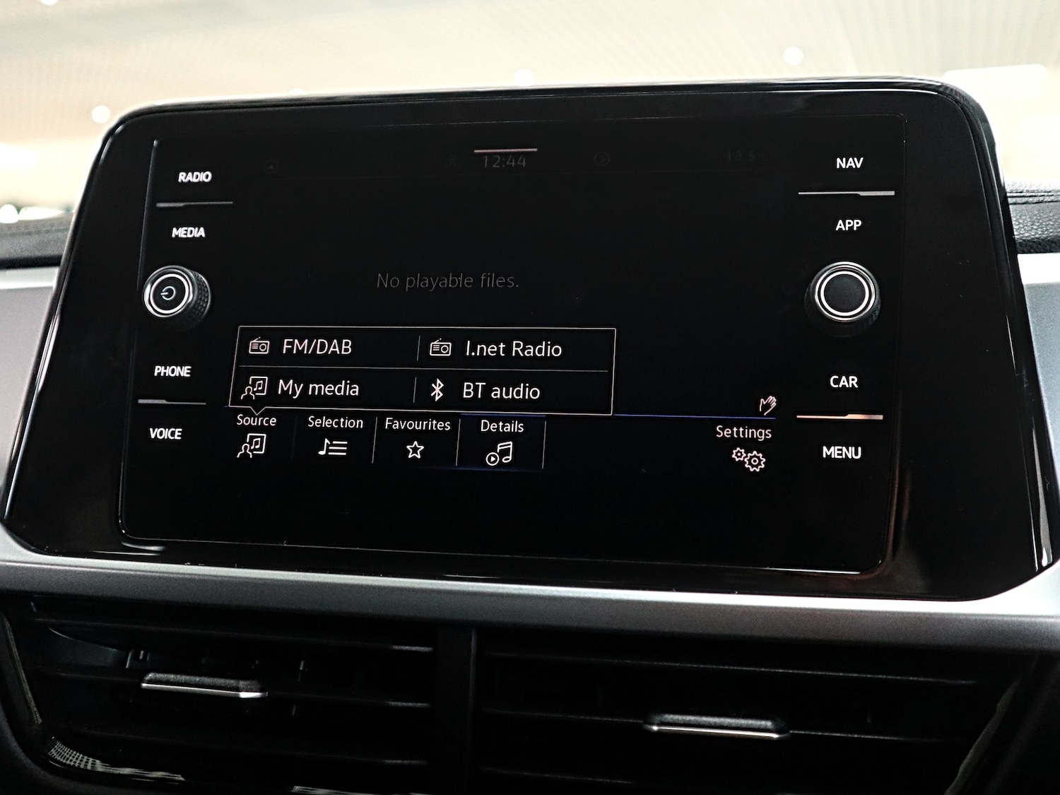 Used Volkswagen T-Roc 2024 for sale - 77228380: Photo 29