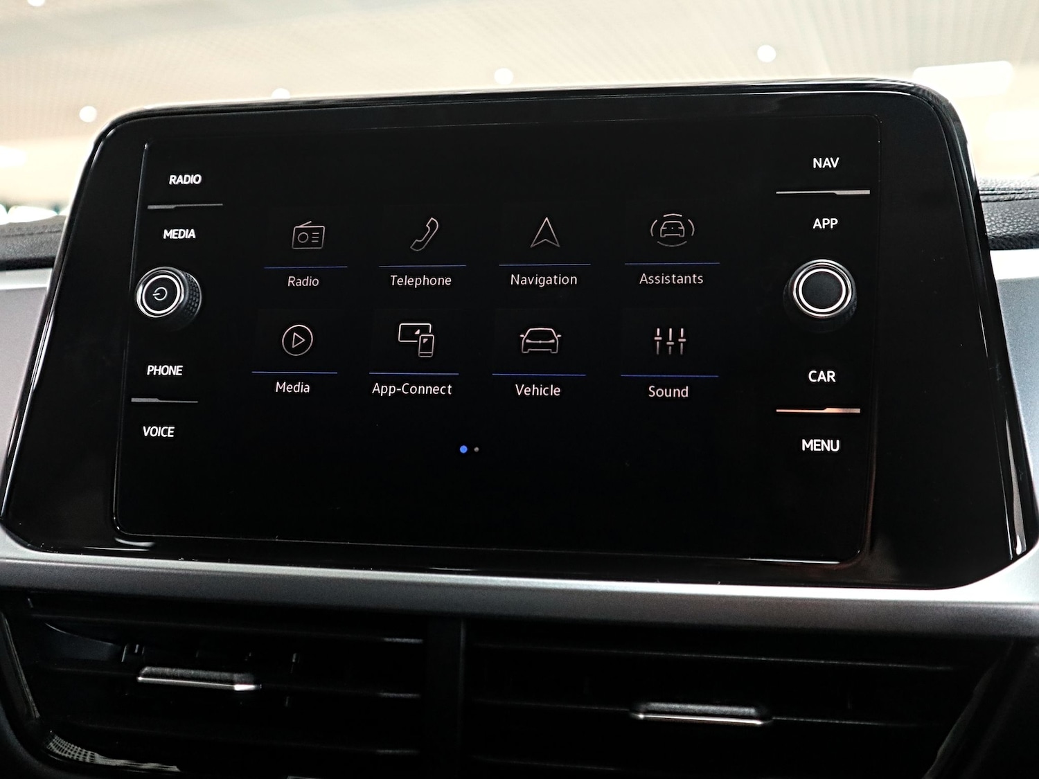 Used Volkswagen T-Roc 2024 for sale - 77228380: Photo 32