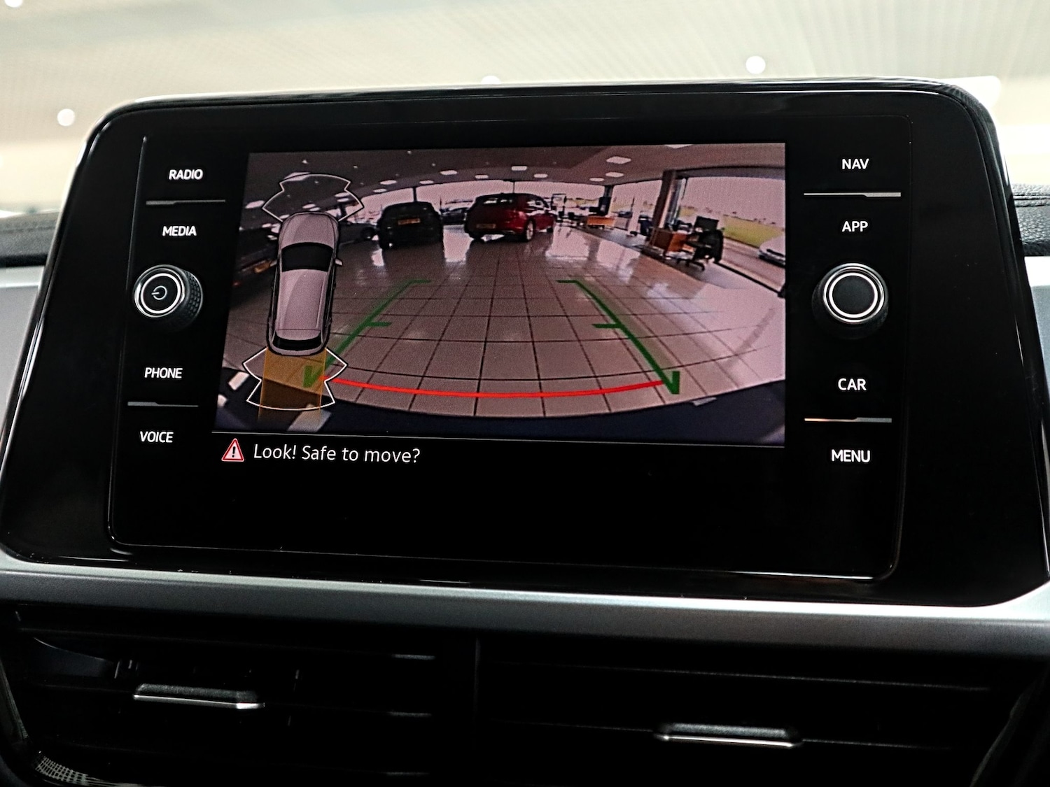 Used Volkswagen T-Roc 2024 for sale - 77228380: Photo 34