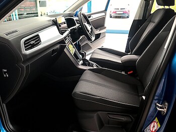 Used Volkswagen T-Roc 2024 for sale - 77228380: Photo