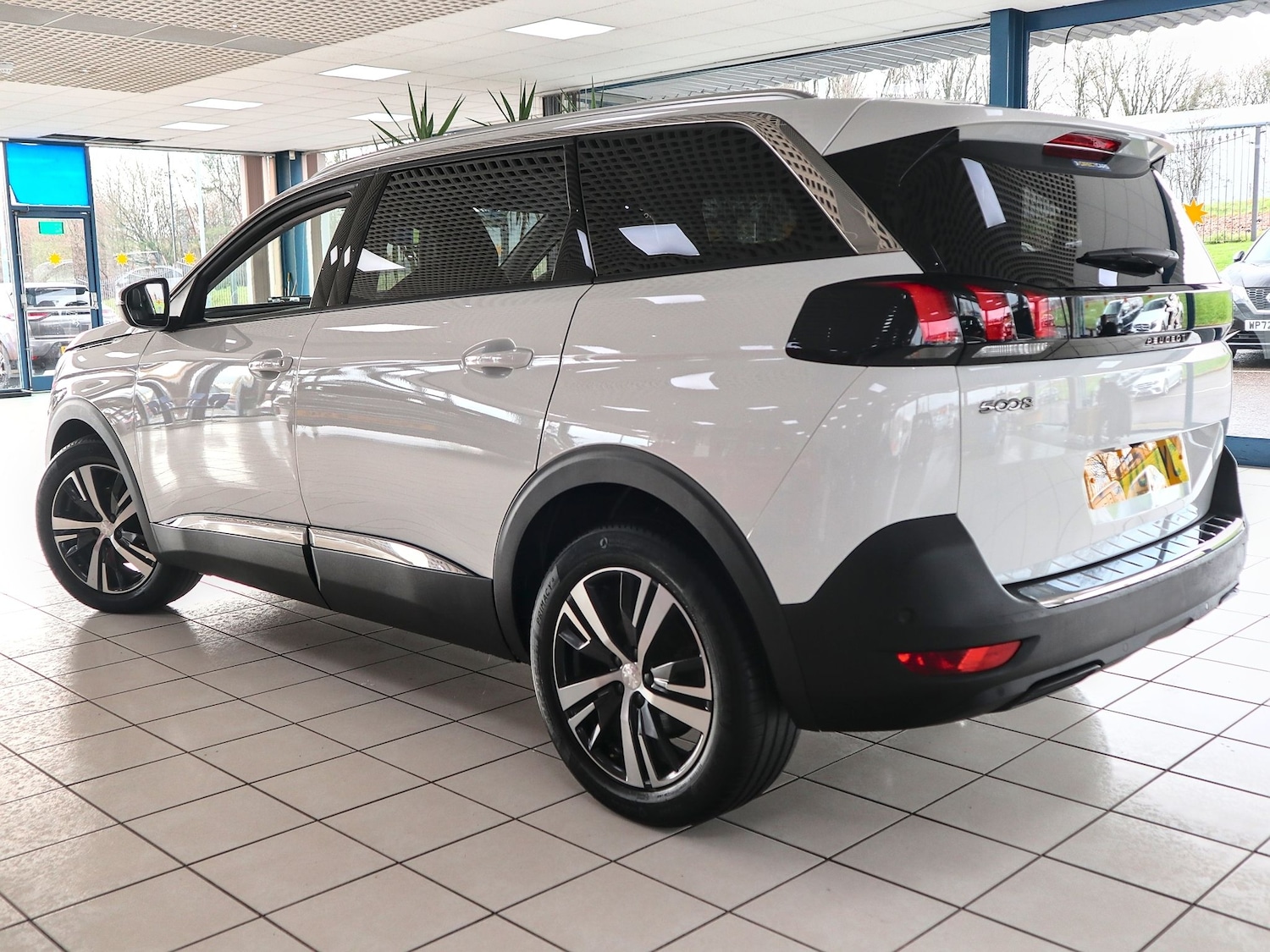 Used Peugeot 5008 2020 for sale - 77508769: Photo 2