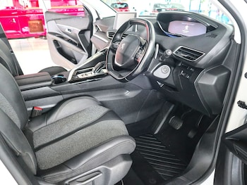 Used Peugeot 5008 2020 for sale - 77508769: Photo