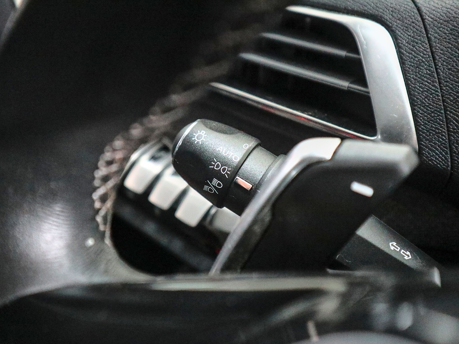 Used Peugeot 5008 2020 for sale - 77508769: Photo 40