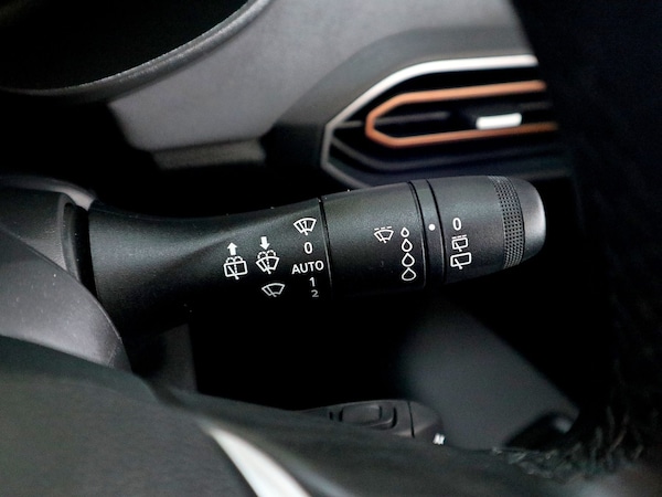 Used Dacia Sandero Stepway 2023 for sale - 75530304: Photo 42