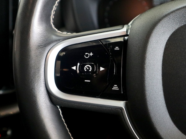 Used Volvo XC60 2021 for sale - 74918881: Photo 38