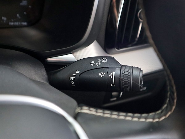 Used Volvo XC60 2021 for sale - 74918881: Photo 41