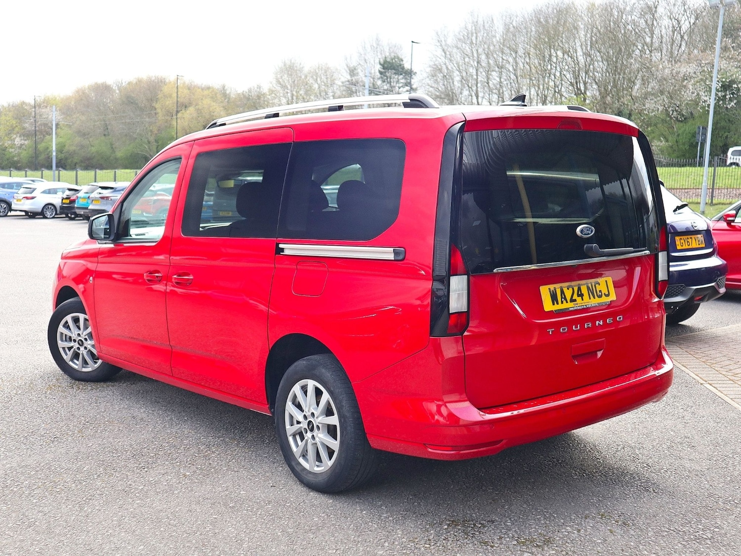 Used Ford Tourneo Connect 2024 for sale - 78071040: Photo 2