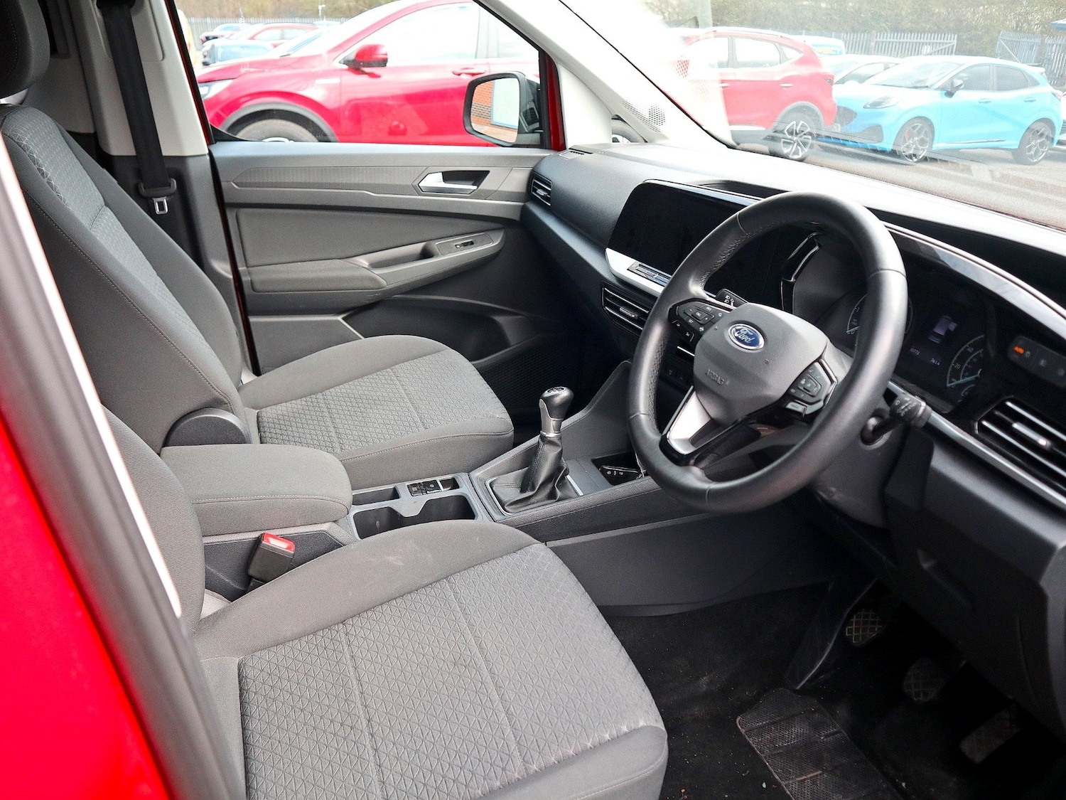 Used Ford Tourneo Connect 2024 for sale - 78071040: Photo 3