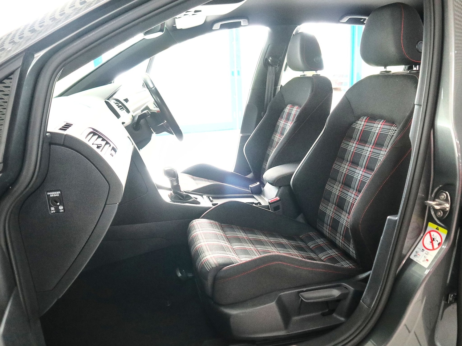 Used Volkswagen Golf 2017 for sale - 77522289: Photo 25