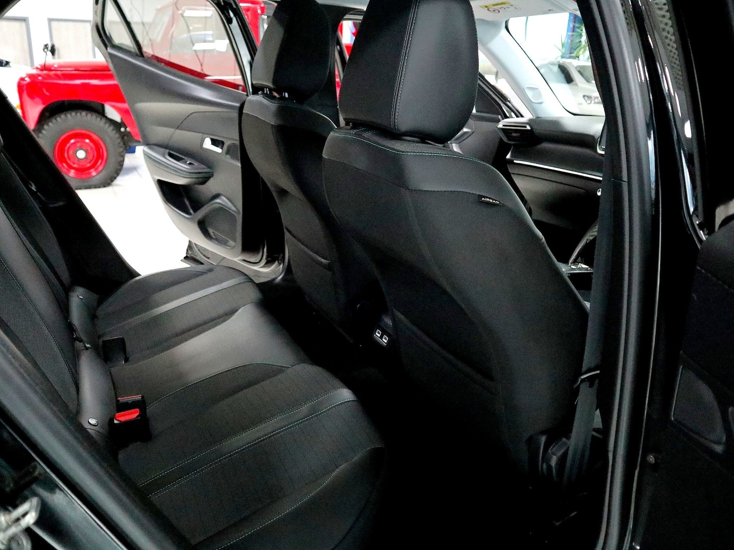 Used Peugeot 2008 2022 for sale - 77409728: Photo 18