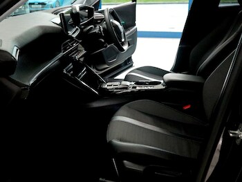 Used Peugeot 2008 2022 for sale - 77409728: Photo