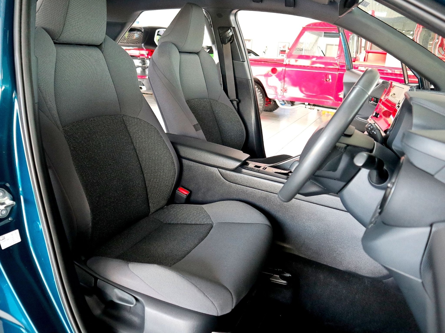 Used Toyota C-HR 2024 for sale - 75621627: Photo 20